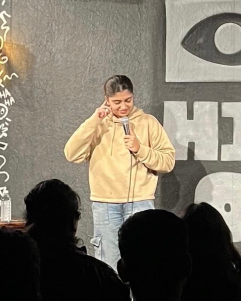Gurleen performing at Hideout Comedy Club