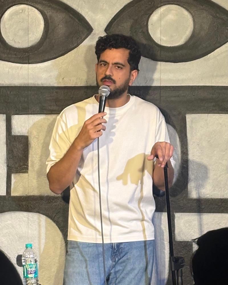 Nishant Suri performing at Hideout Comedy Club